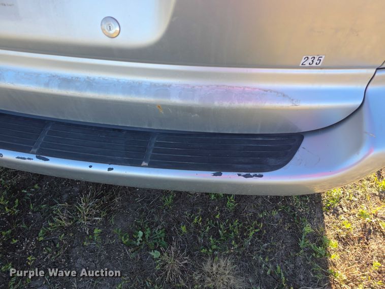 image for item FI0580 2005 Dodge  Grand Caravan  van