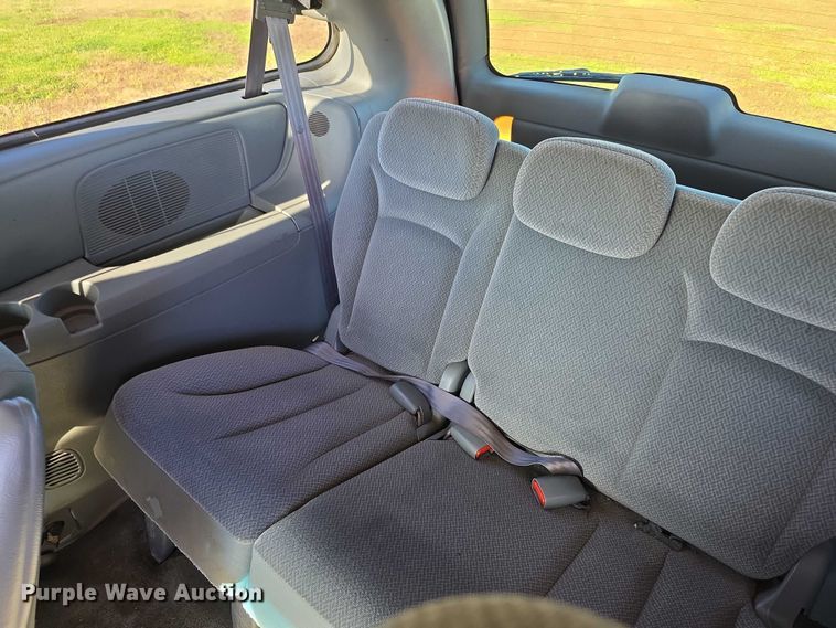 image for item FI0580 2005 Dodge  Grand Caravan  van
