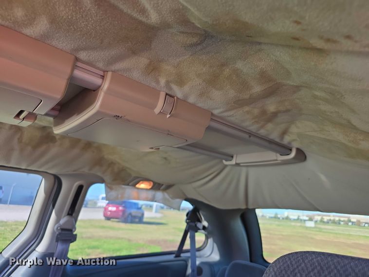 image for item FI0580 2005 Dodge  Grand Caravan  van