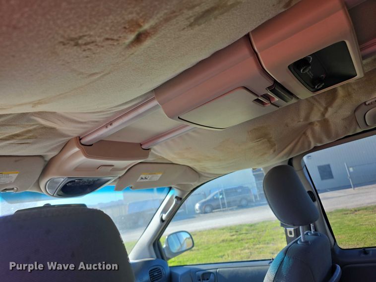 image for item FI0580 2005 Dodge  Grand Caravan  van