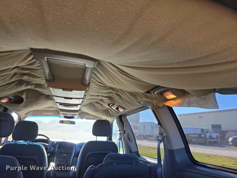 image for item FI0580 2005 Dodge  Grand Caravan  van