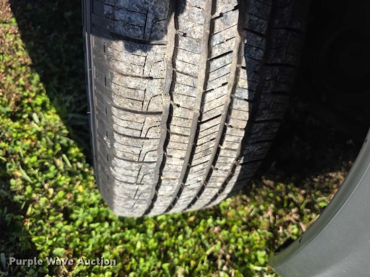 image for item FI0580 2005 Dodge  Grand Caravan  van