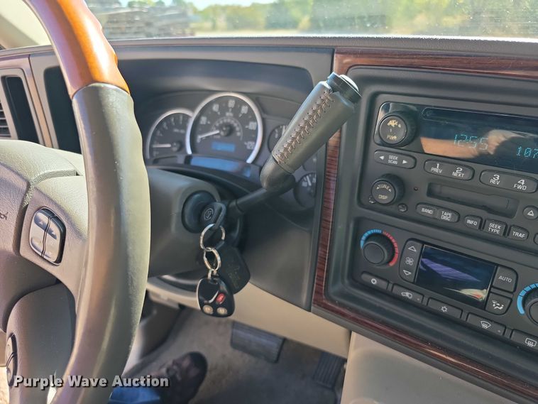 image for item FI0582 2003 Cadillac  Escalade ESV SUV