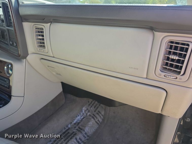 image for item FI0582 2003 Cadillac  Escalade ESV SUV