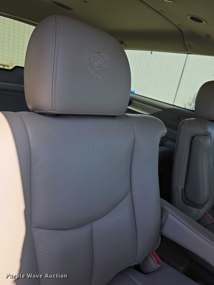 image for item FI0582 2003 Cadillac  Escalade ESV SUV