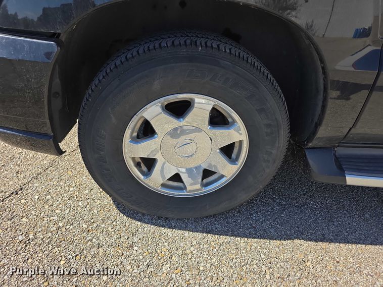 image for item FI0582 2003 Cadillac  Escalade ESV SUV