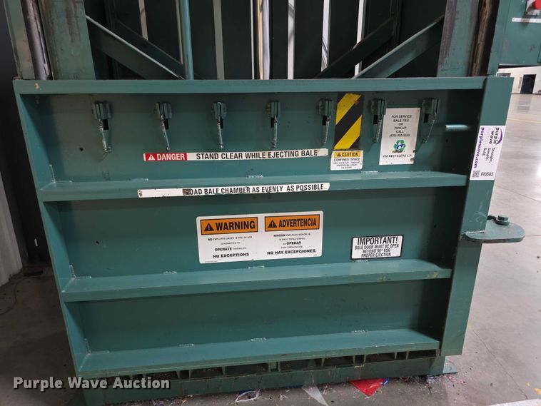 image for item FI0583 2013 Harris V5HD carboard baler