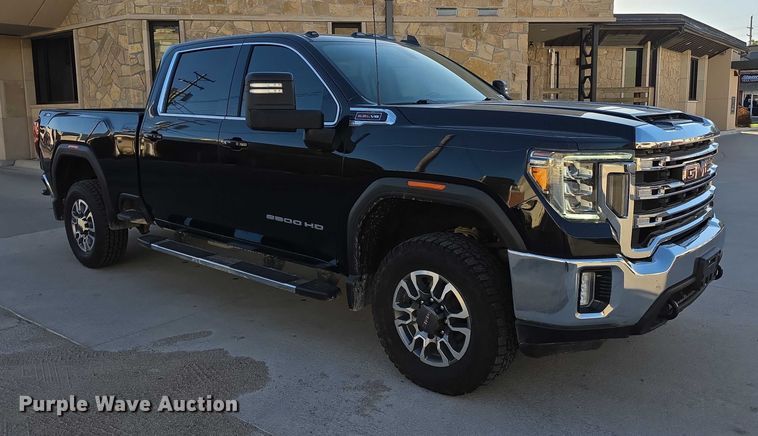 image for item FI0584 2022 GMC Sierra 2500HD SLE Crew Cab pickup truck