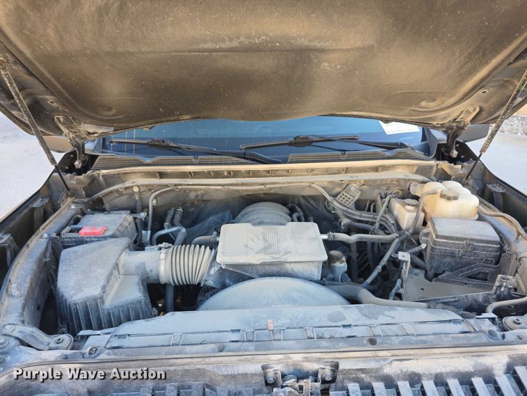 image for item FI0584 2022 GMC Sierra 2500HD SLE Crew Cab pickup truck