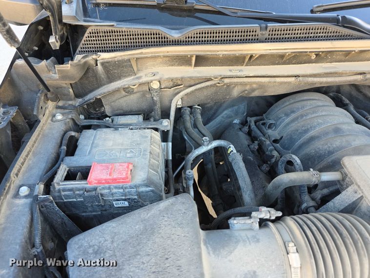 image for item FI0584 2022 GMC Sierra 2500HD SLE Crew Cab pickup truck