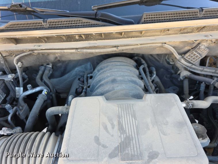 image for item FI0584 2022 GMC Sierra 2500HD SLE Crew Cab pickup truck