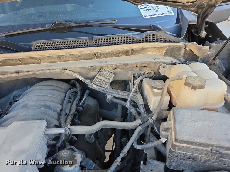 image for item FI0584 2022 GMC Sierra 2500HD SLE Crew Cab pickup truck