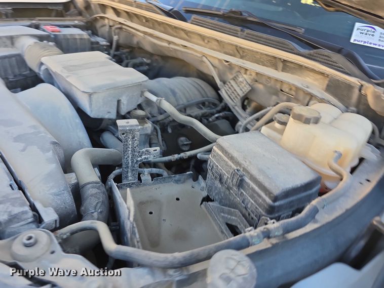 image for item FI0584 2022 GMC Sierra 2500HD SLE Crew Cab pickup truck