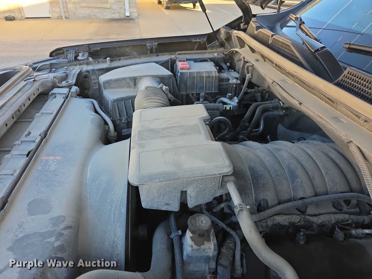 image for item FI0584 2022 GMC Sierra 2500HD SLE Crew Cab pickup truck