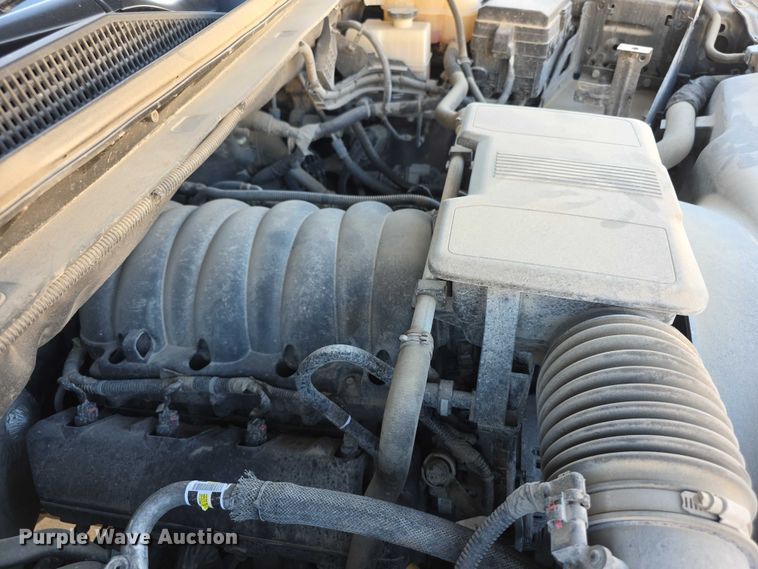 image for item FI0584 2022 GMC Sierra 2500HD SLE Crew Cab pickup truck