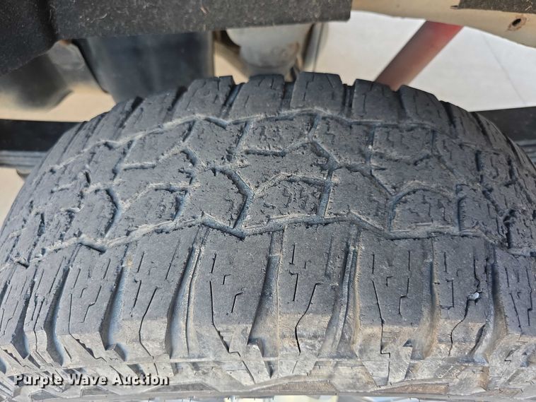 image for item FI0584 2022 GMC Sierra 2500HD SLE Crew Cab pickup truck