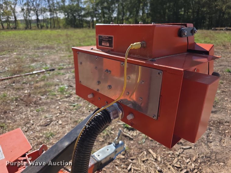 image for item FI0586 2015 Wood-Mizer Products, Inc. LT40 sawmill