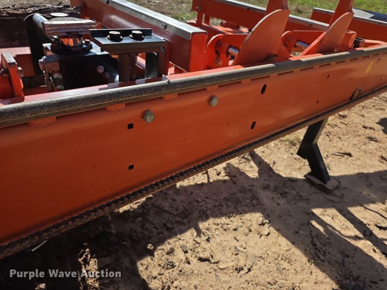image for item FI0586 2015 Wood-Mizer Products, Inc. LT40 sawmill