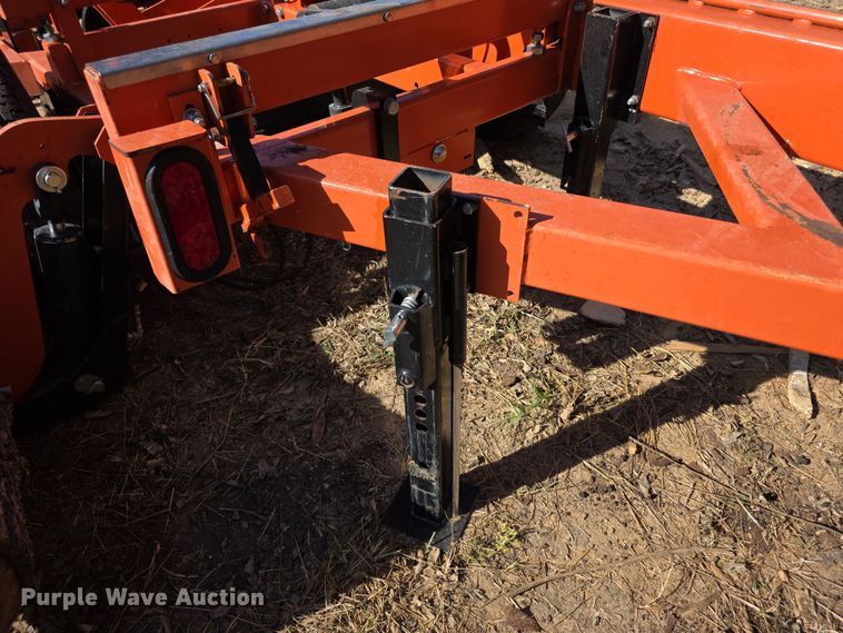 image for item FI0586 2015 Wood-Mizer Products, Inc. LT40 sawmill