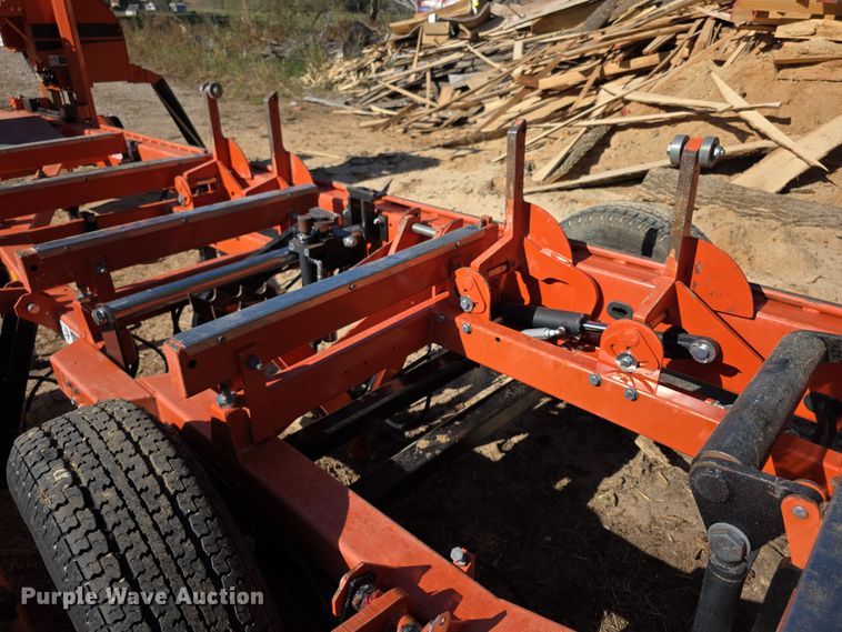 image for item FI0586 2015 Wood-Mizer Products, Inc. LT40 sawmill