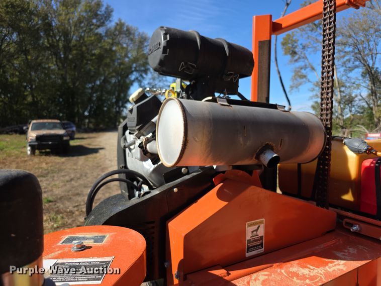 image for item FI0586 2015 Wood-Mizer Products, Inc. LT40 sawmill