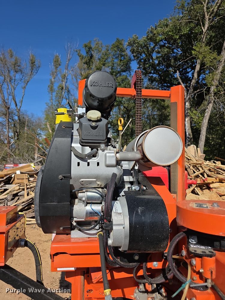 image for item FI0586 2015 Wood-Mizer Products, Inc. LT40 sawmill