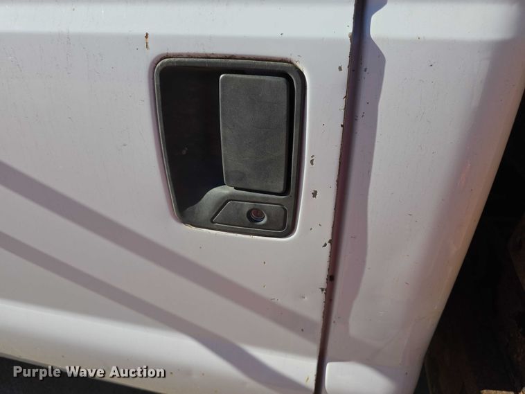 image for item FI0587 2003 Ford F350 Super Duty XL dump flatbed pickup truck