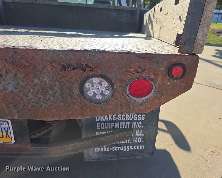 image for item FI0587 2003 Ford F350 Super Duty XL dump flatbed pickup truck