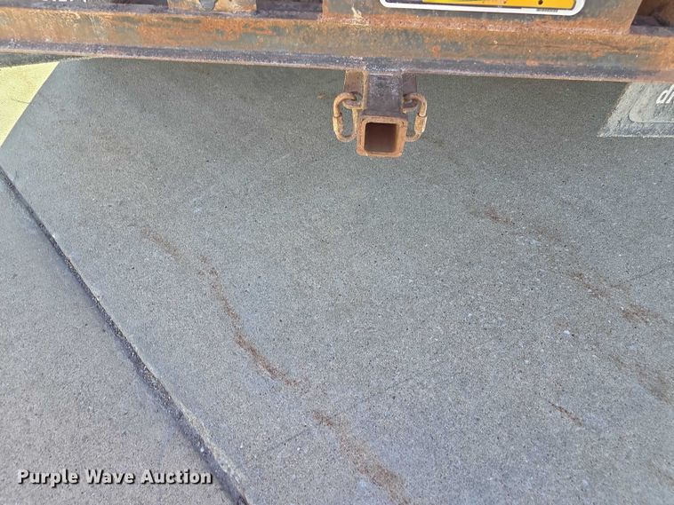 image for item FI0587 2003 Ford F350 Super Duty XL dump flatbed pickup truck