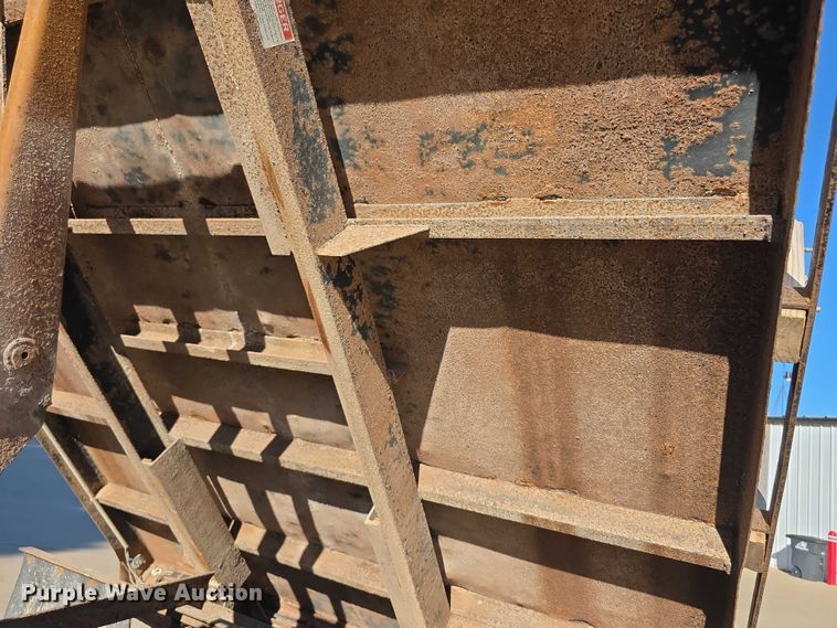 image for item FI0587 2003 Ford F350 Super Duty XL dump flatbed pickup truck