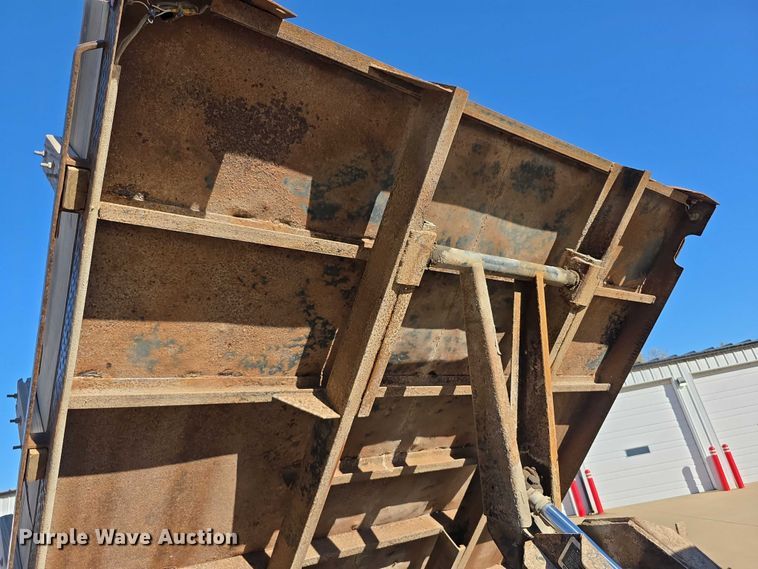 image for item FI0587 2003 Ford F350 Super Duty XL dump flatbed pickup truck