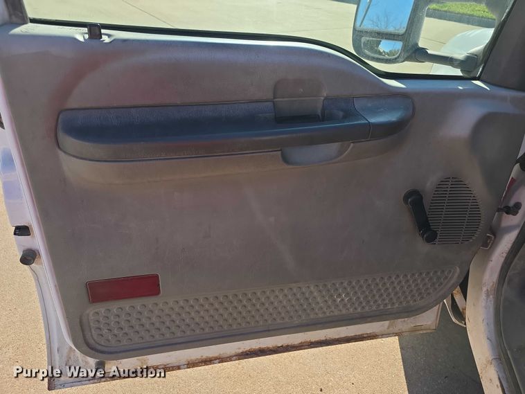 image for item FI0587 2003 Ford F350 Super Duty XL dump flatbed pickup truck