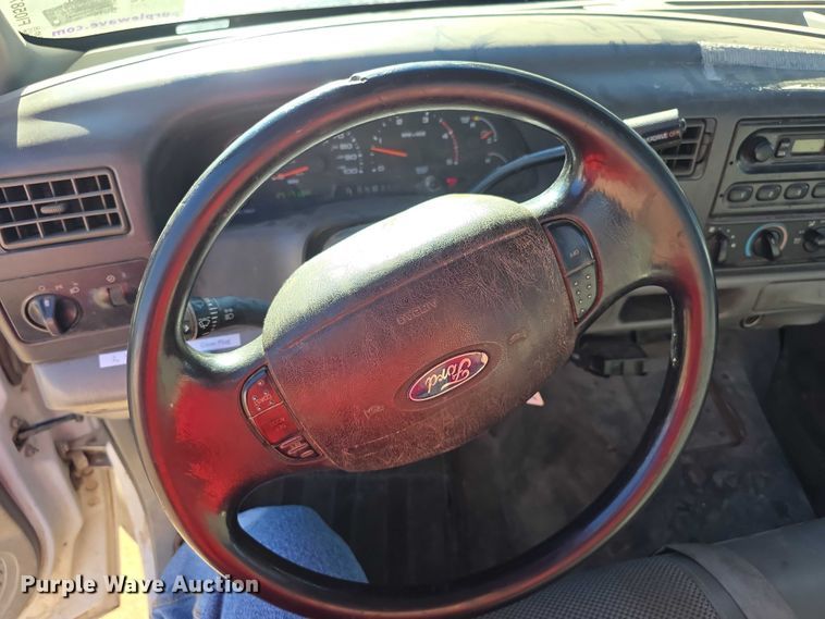 image for item FI0587 2003 Ford F350 Super Duty XL dump flatbed pickup truck