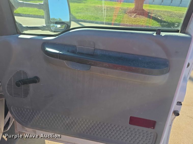 image for item FI0587 2003 Ford F350 Super Duty XL dump flatbed pickup truck