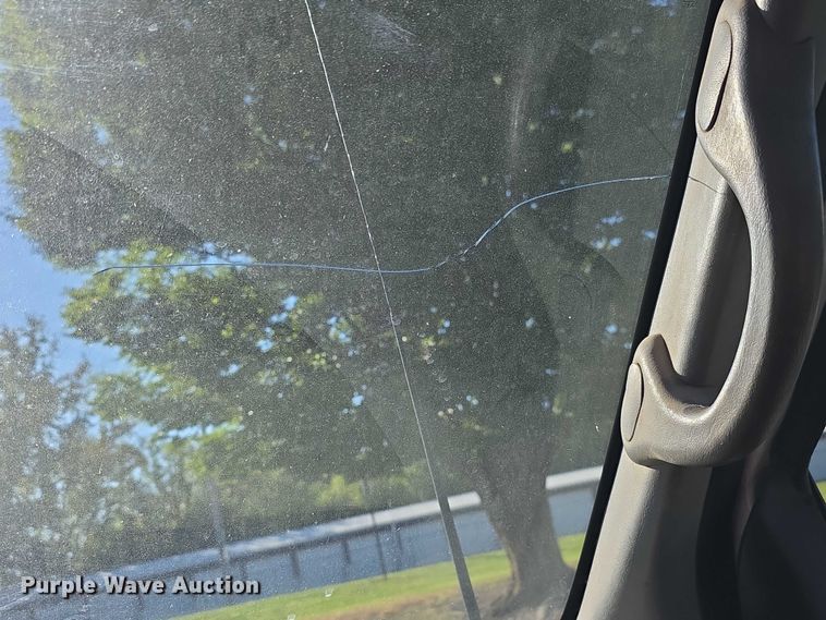 image for item FI0587 2003 Ford F350 Super Duty XL dump flatbed pickup truck