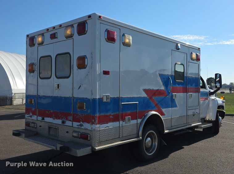image for item FI0592 2008 Chevrolet C4500 ambulance
