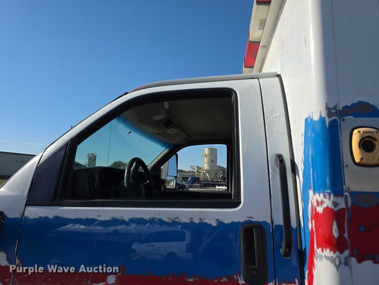 image for item FI0592 2008 Chevrolet C4500 ambulance