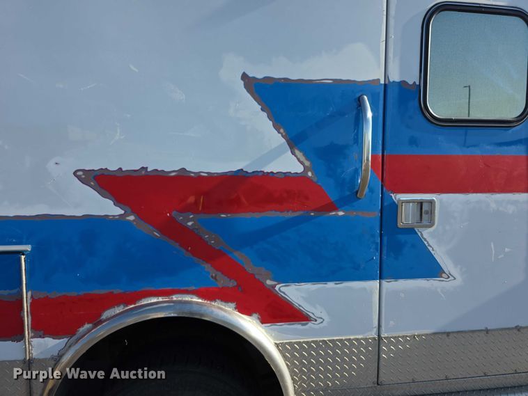 image for item FI0592 2008 Chevrolet C4500 ambulance