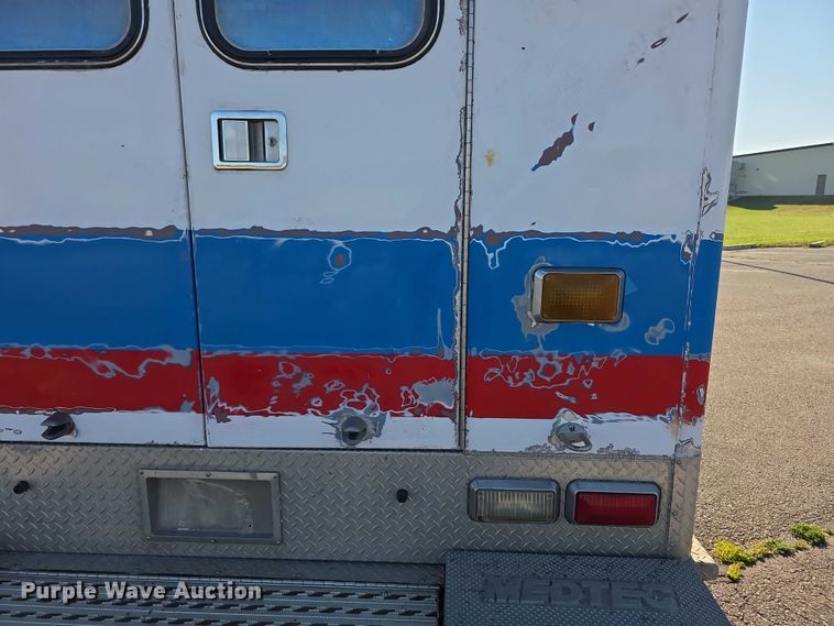 image for item FI0592 2008 Chevrolet C4500 ambulance