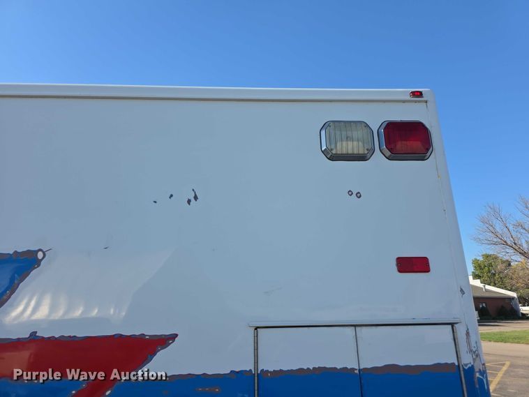 image for item FI0592 2008 Chevrolet C4500 ambulance
