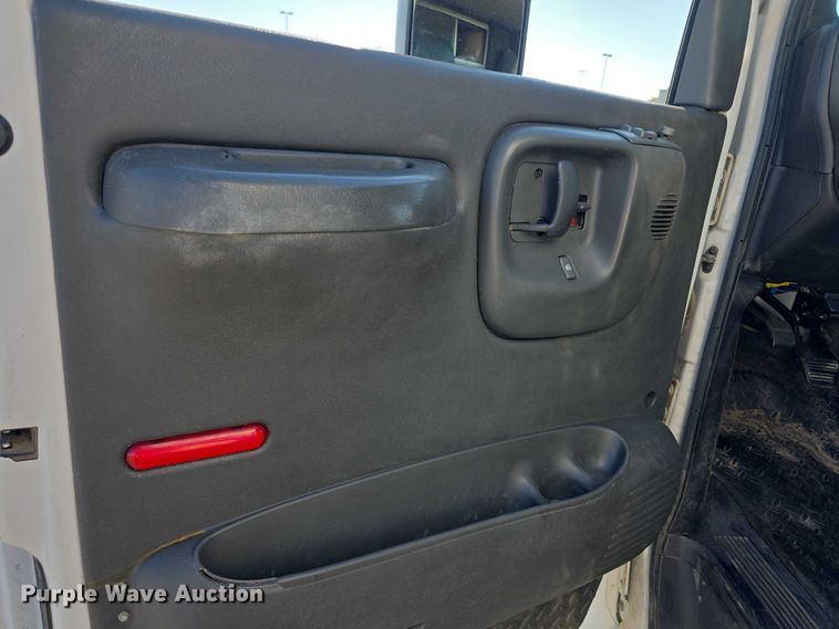 image for item FI0592 2008 Chevrolet C4500 ambulance