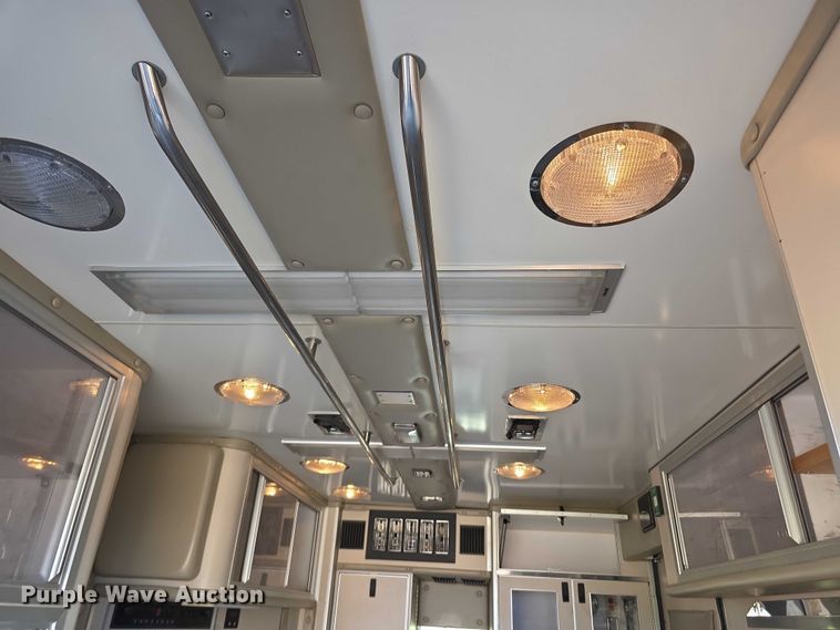 image for item FI0592 2008 Chevrolet C4500 ambulance