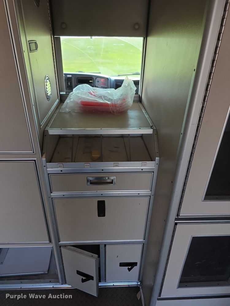 image for item FI0592 2008 Chevrolet C4500 ambulance