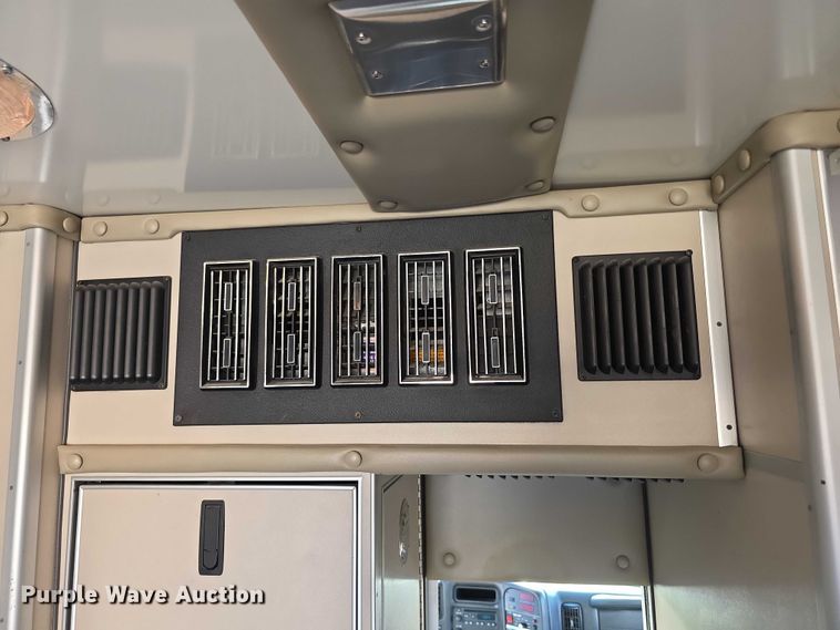 image for item FI0592 2008 Chevrolet C4500 ambulance