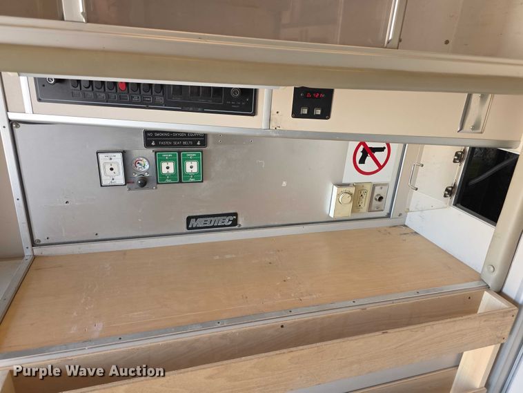 image for item FI0592 2008 Chevrolet C4500 ambulance