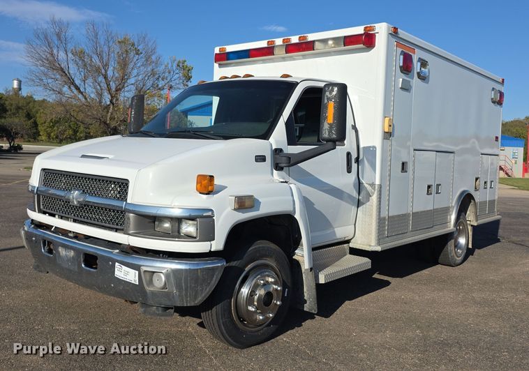 2008 Chevrolet C4500 Ambulance VIN: 1GBE4V1938F404878 Lot: 999320609