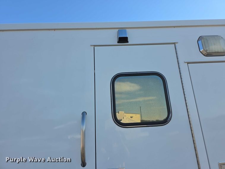 image for item FI0593 2008 Chevrolet C4500 ambulance