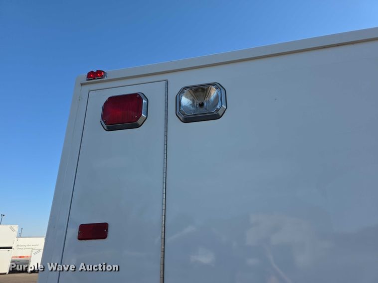 image for item FI0593 2008 Chevrolet C4500 ambulance