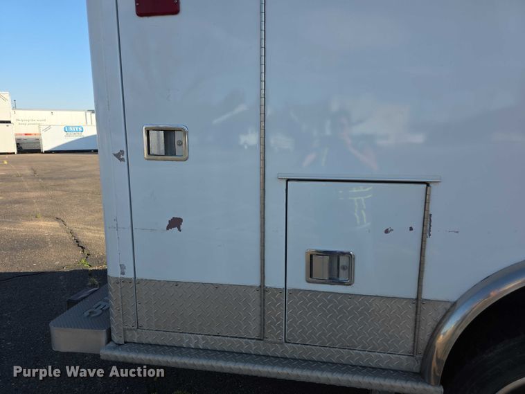image for item FI0593 2008 Chevrolet C4500 ambulance