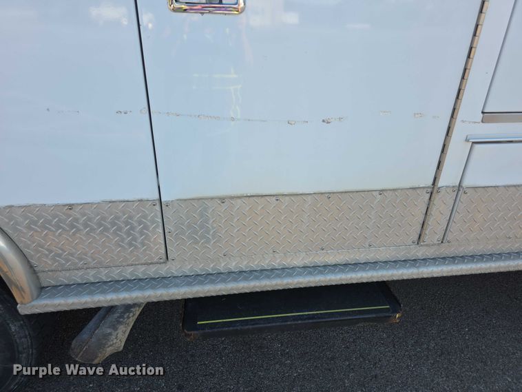 image for item FI0593 2008 Chevrolet C4500 ambulance